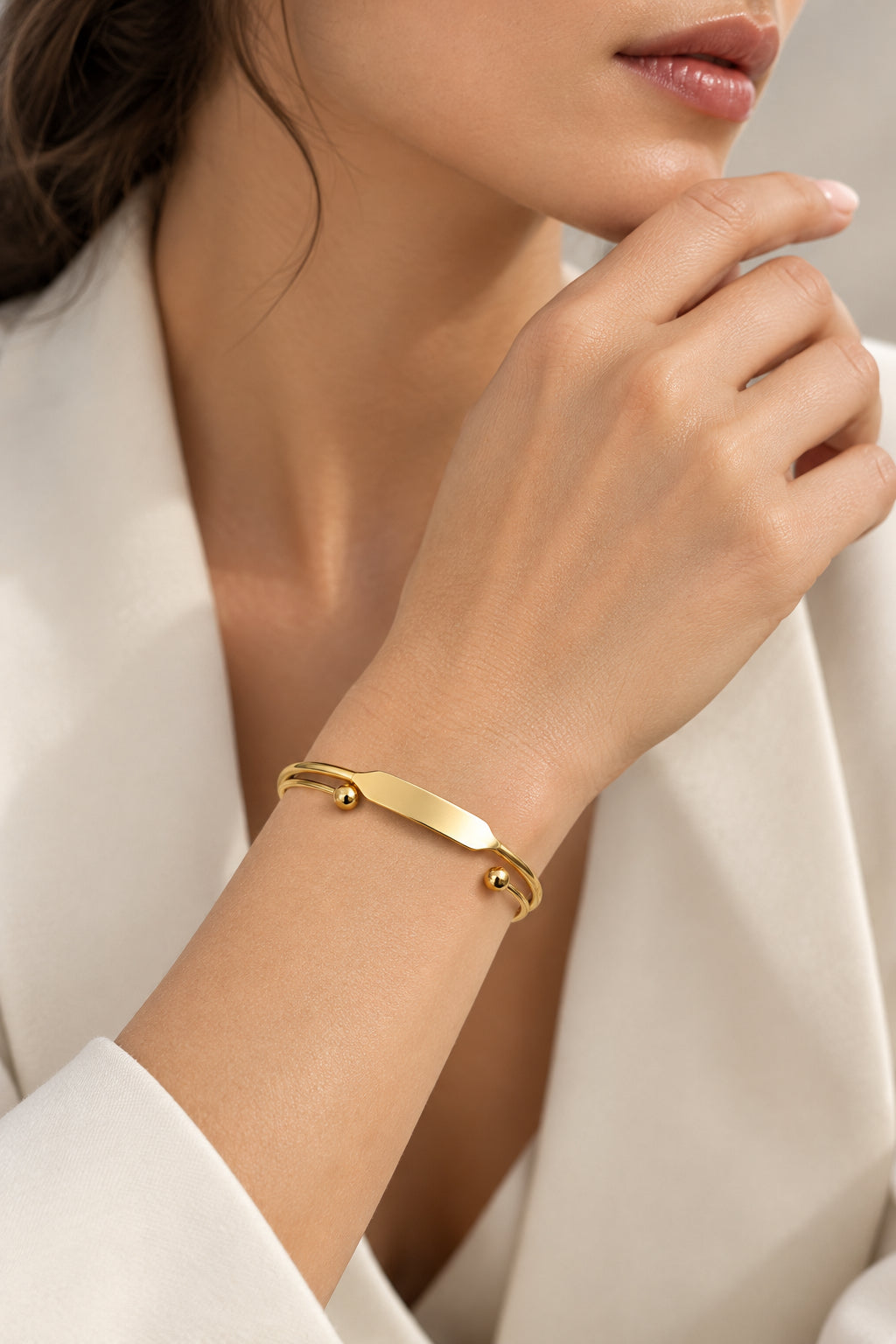 BRACCIALE  DORATO PLACCHETTA INCISIONE ACCIAIO DORATO