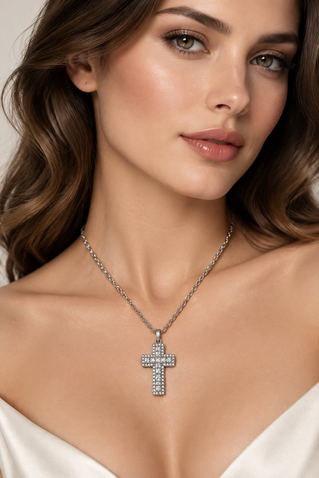 COLLANA CON PENDENTE A CROCE -ACCIAIO INOX 316L+ VTR ZIRCON
