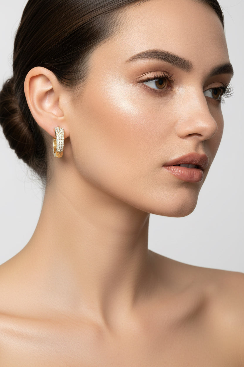 ORECCHINI CERCHIO CON PAVE'  DI ZIRCONI-ACCIAIO 316L