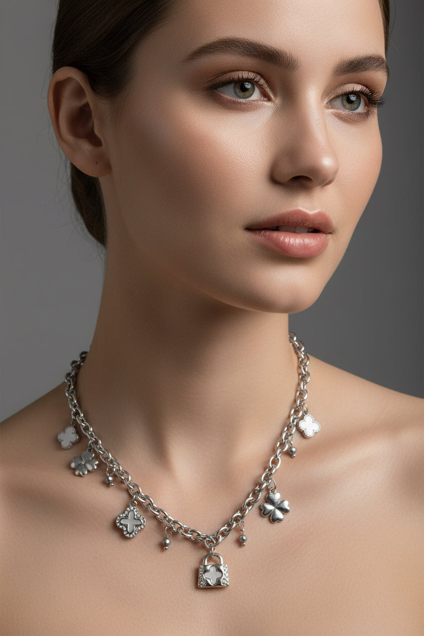 COLLANA CON CHARMS-ACCIAIO INOX